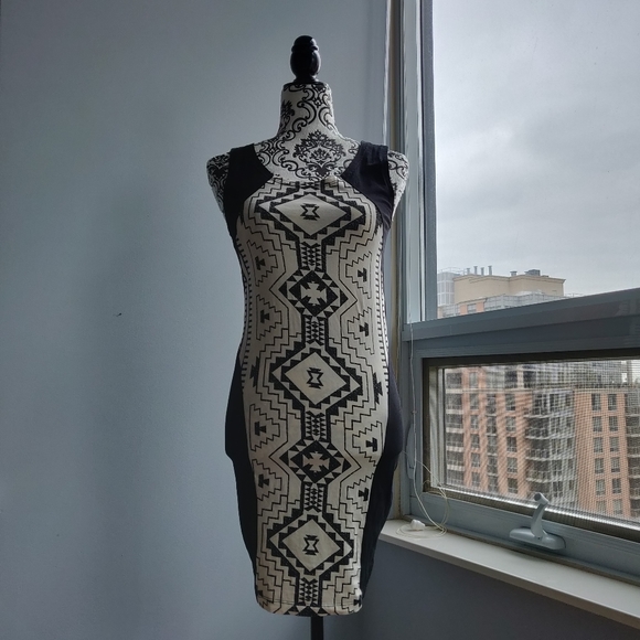 Vero Moda Petite Bodycon Party Dress in Black - Picture 2 of 8